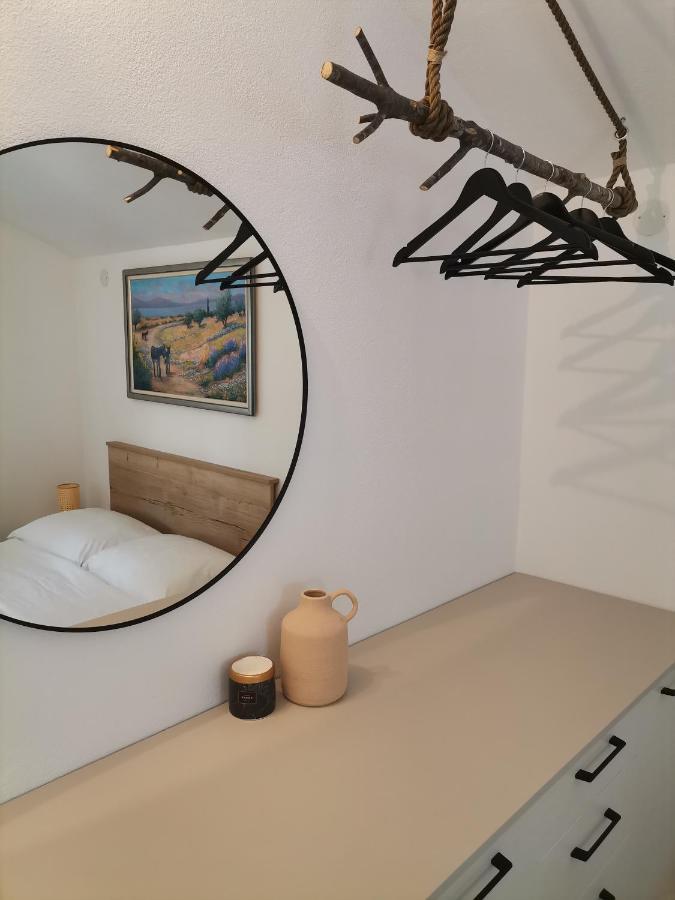 Holiday Batarelo Trogir Bagian luar foto