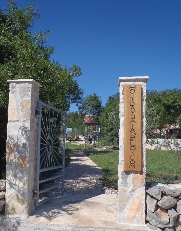Holiday Batarelo Trogir Bagian luar foto