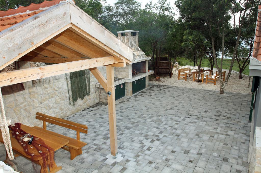 Holiday Batarelo Trogir Bagian luar foto